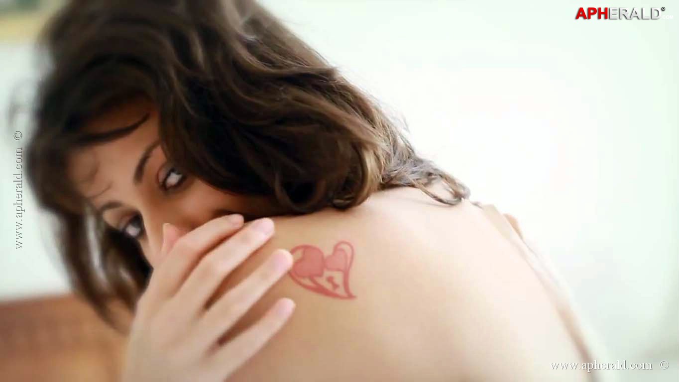 Sneha Ullal Hot Photoshoot