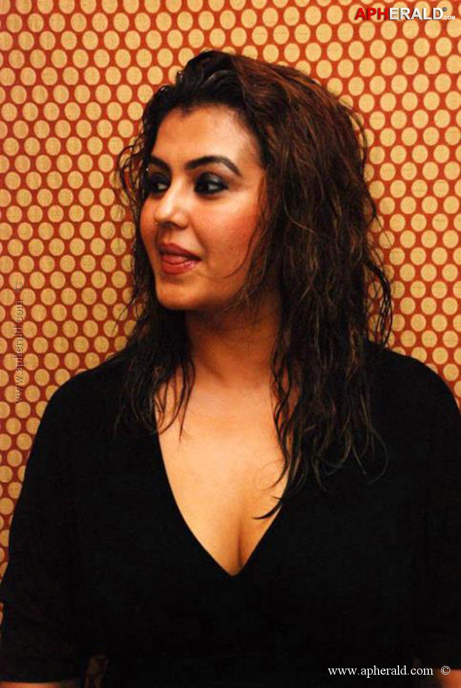 Sona Hot Navel Stills