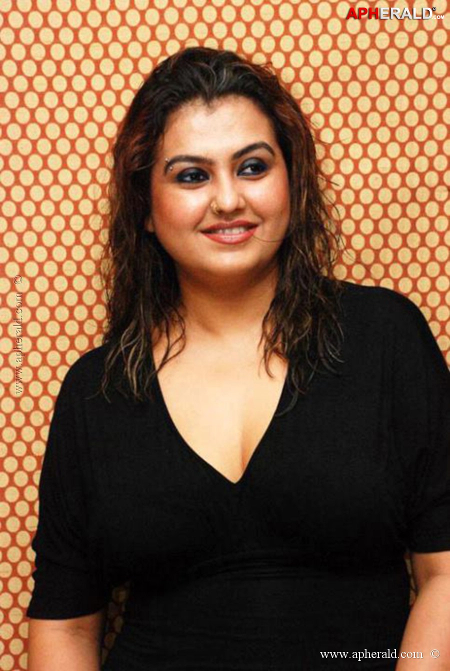 Sona Hot Navel Stills