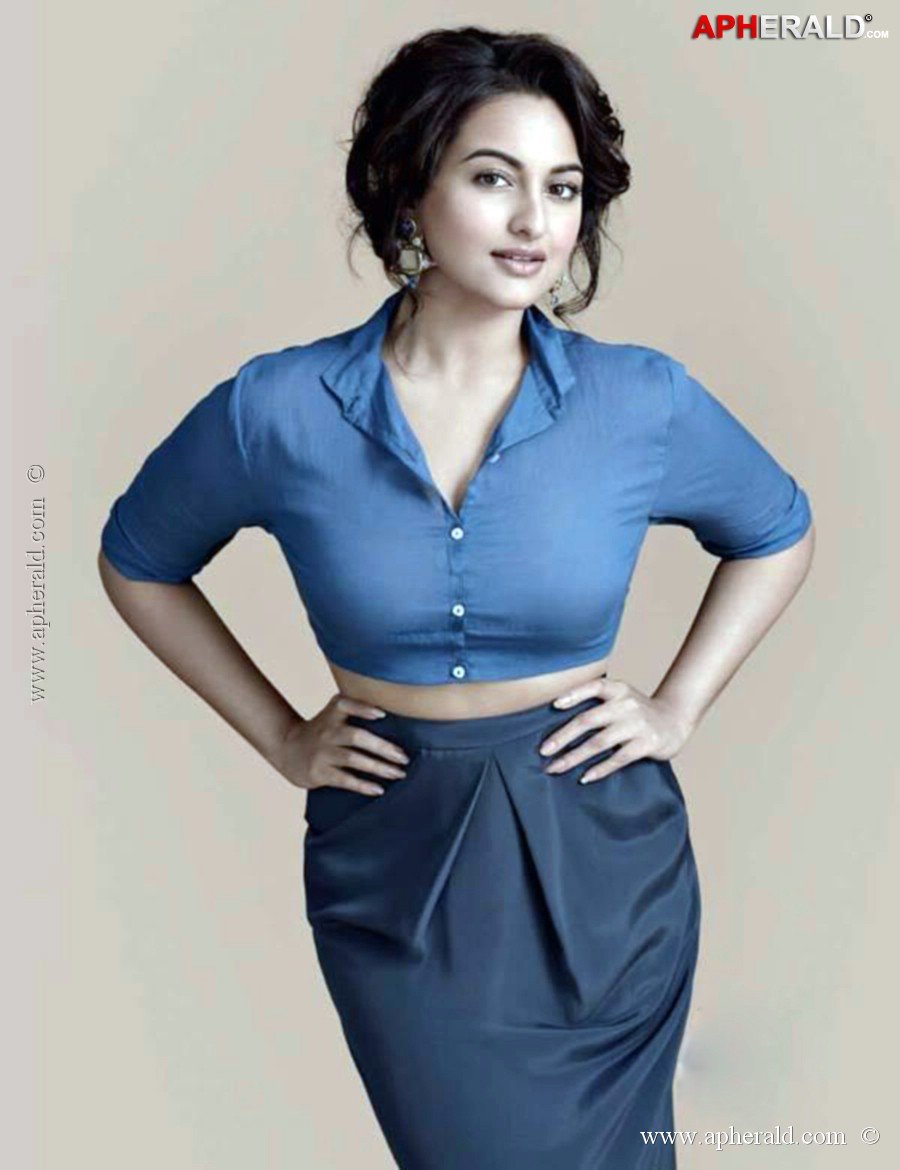 Sonakshi Sinha Hot Photos