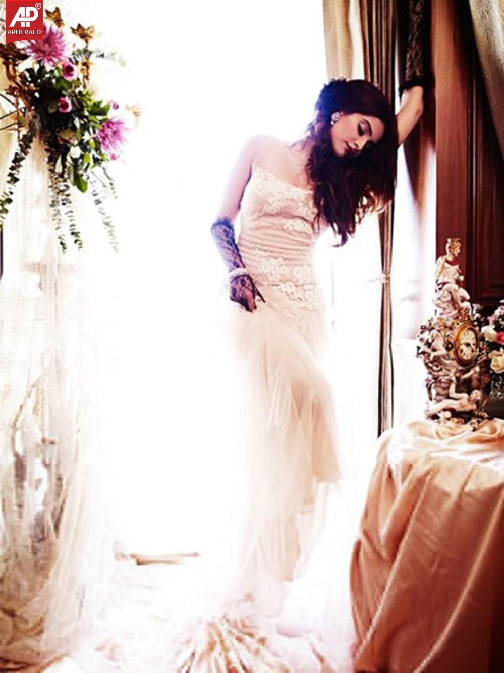 Sonam Kapoor new Spicy Photoshoot