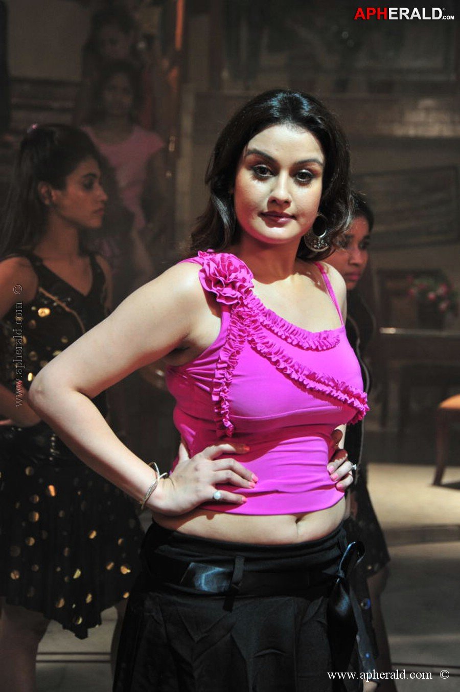 Sonia Agarwal Hot Navel Pics