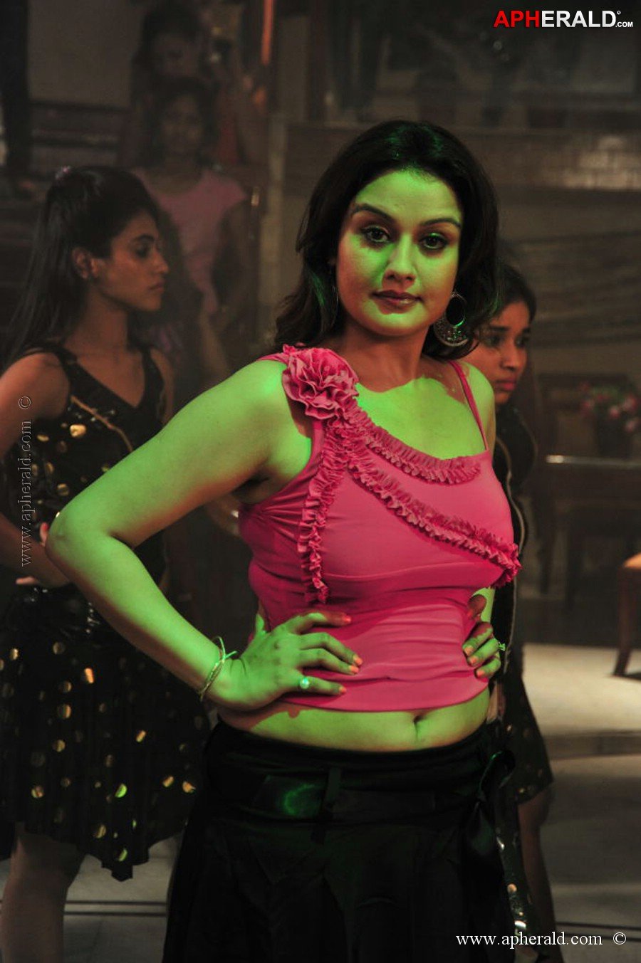 Sonia Agarwal Hot Navel Pics