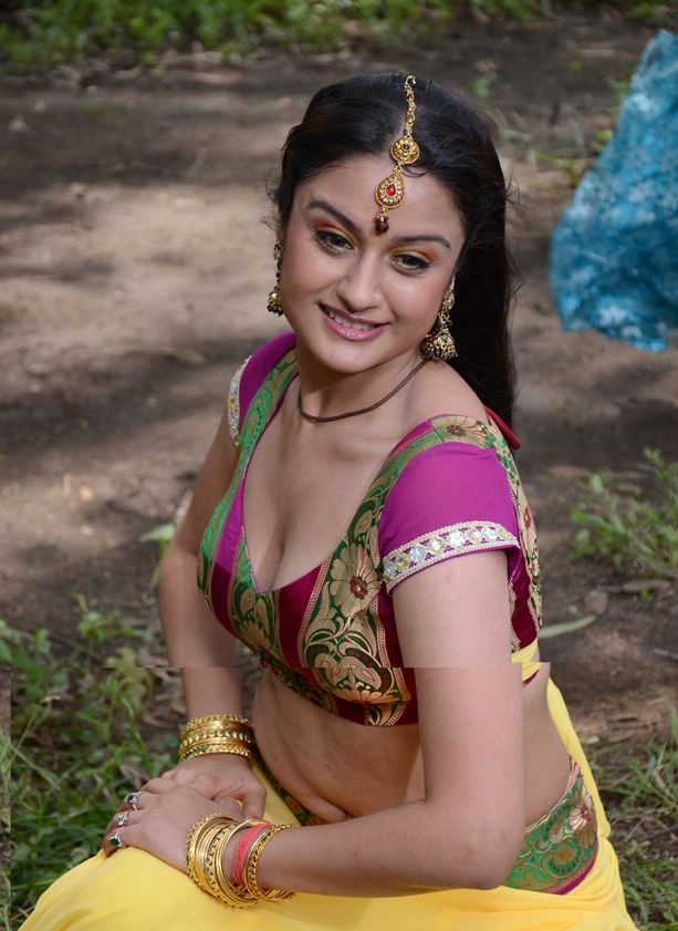 Sonia Agarwal Latest Hot Stills