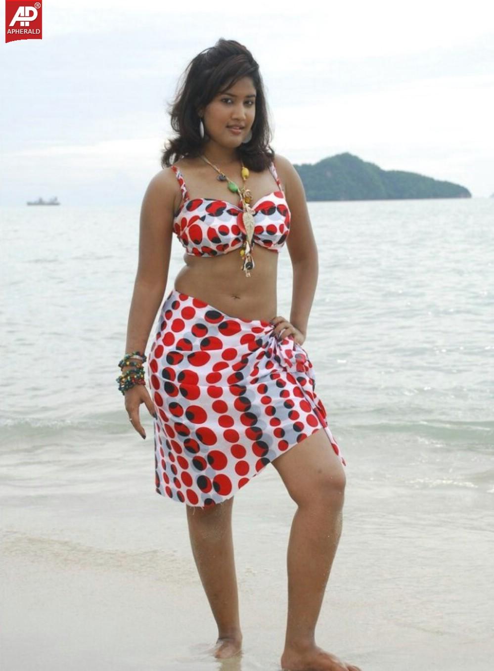 Soumya Bollapragada Spicy Pics