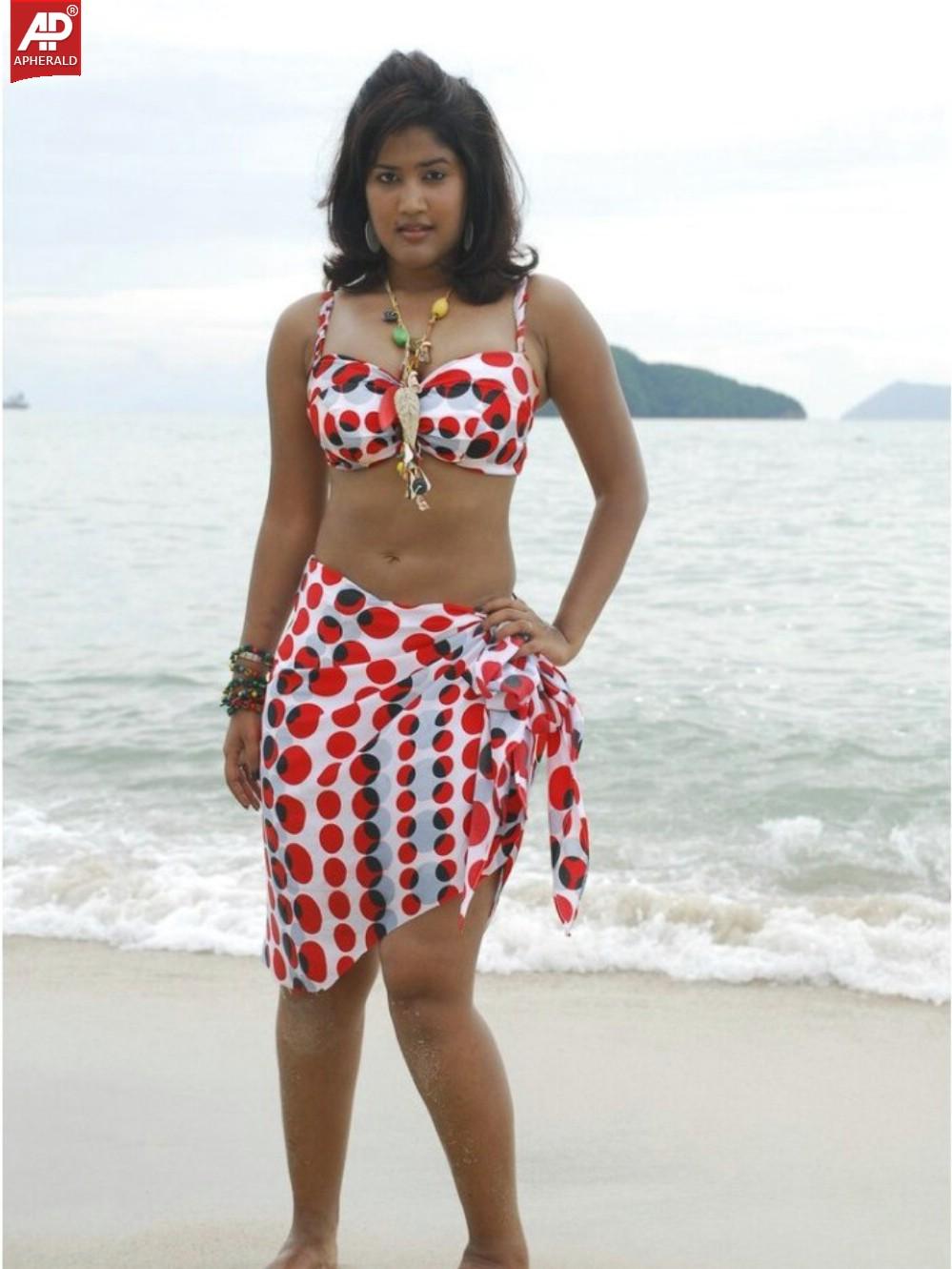 Soumya Bollapragada Spicy Pics