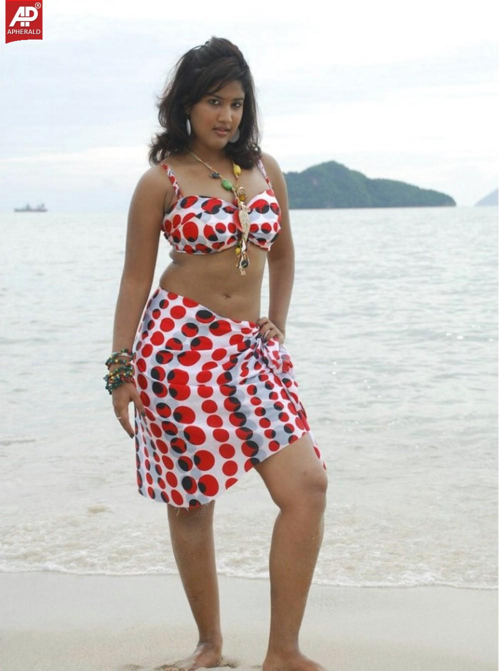 Soumya Bollapragada Spicy Pics