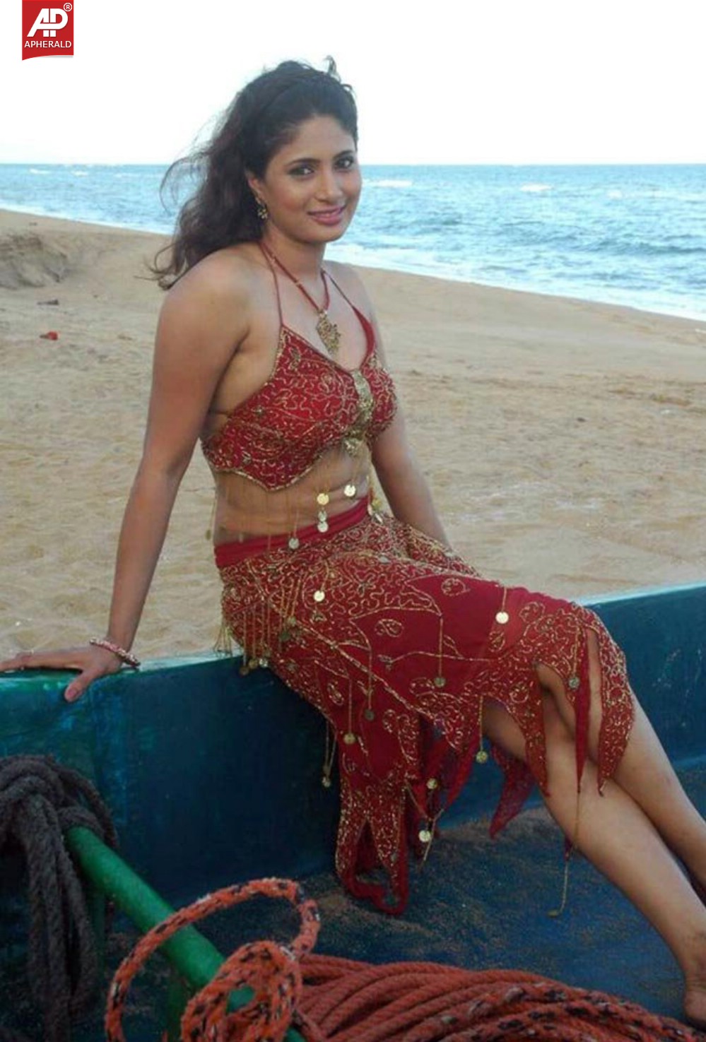 South Actress Sriji Hot Pics