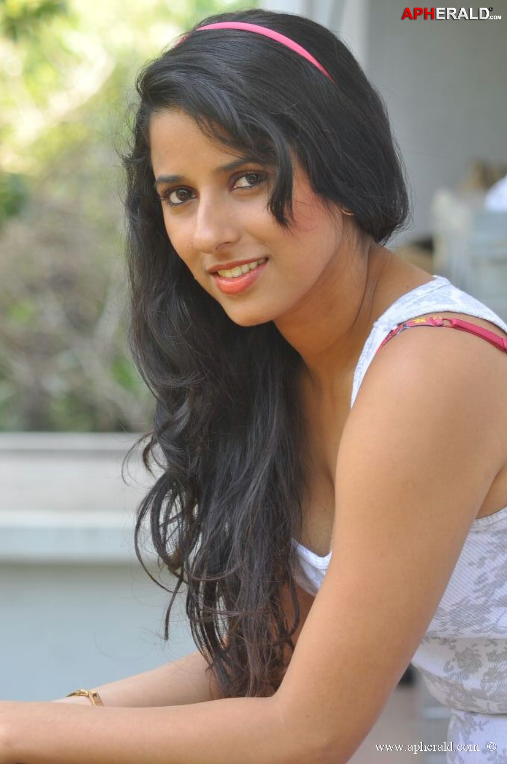 Sravya Reddy Hot Photos