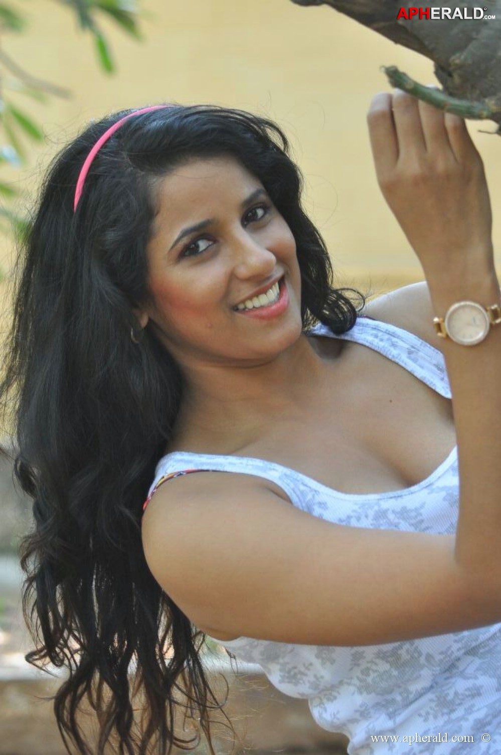 Sravya Reddy Hot Photos