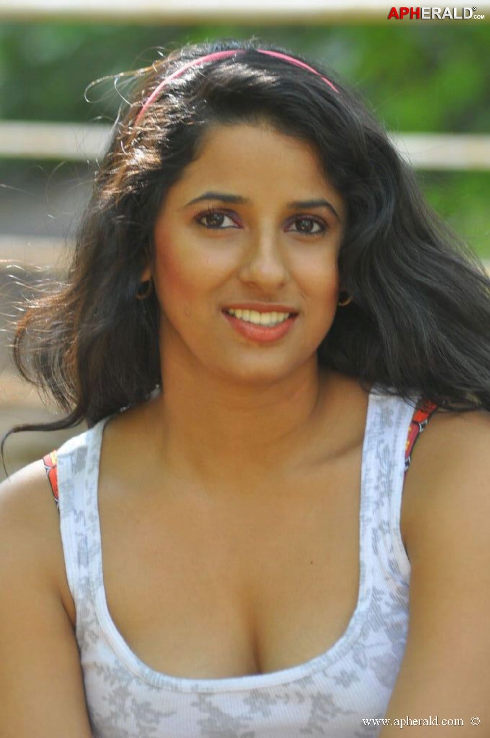 Sravya Reddy Hot Photos