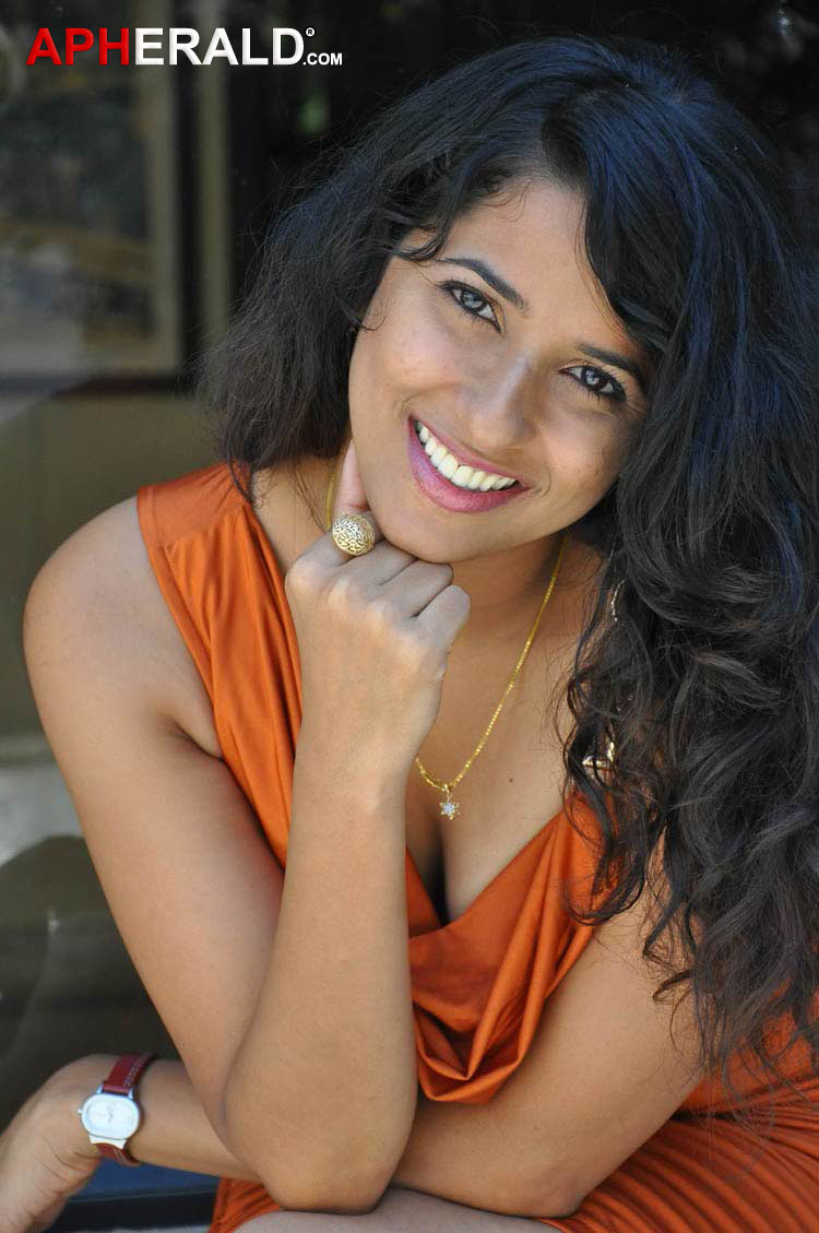 Sravya Reddy