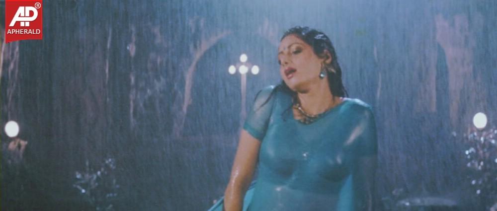 Sridevi Hot Photos