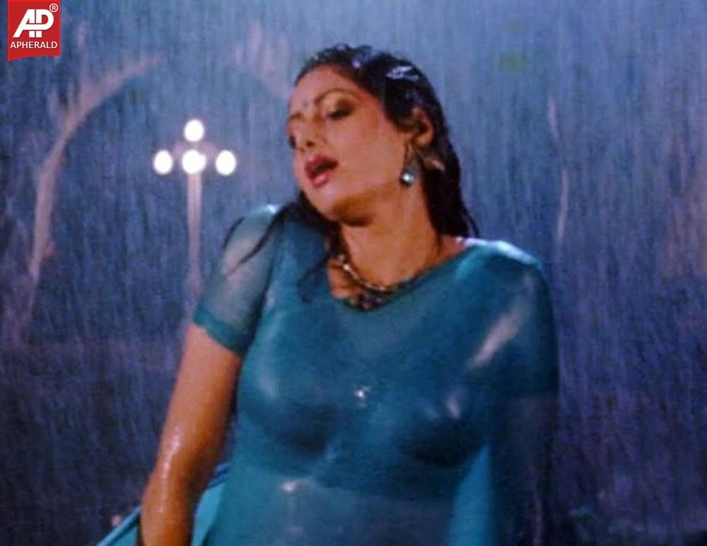 Sridevi Hot Photos