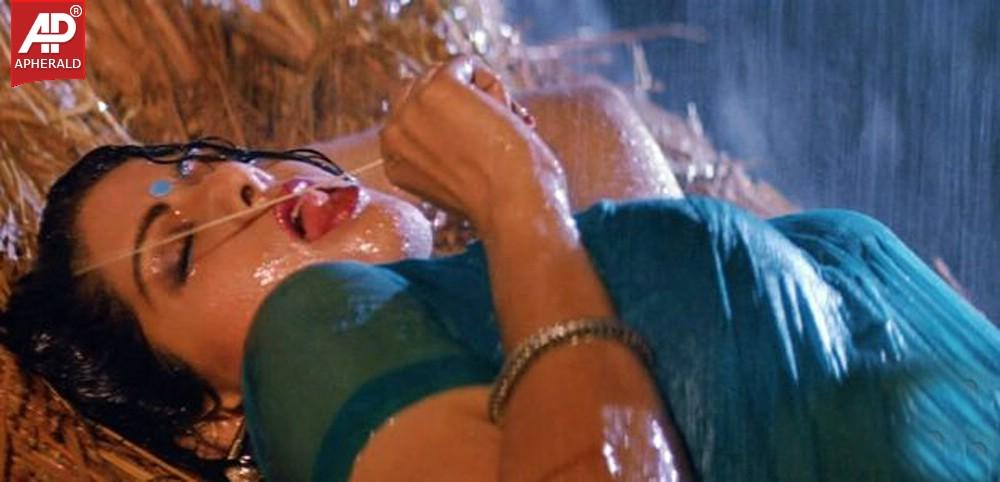 Sridevi Hot Photos