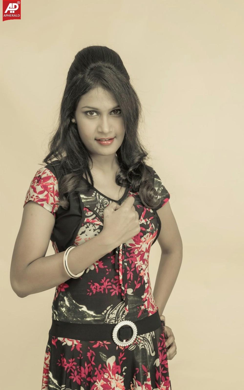 Suhasini Hot Photo Shoot