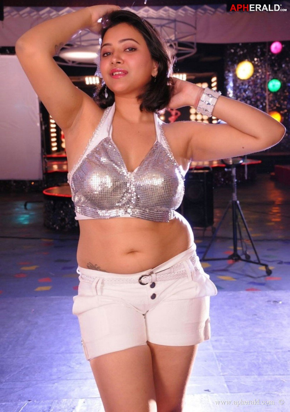 Swetha Basu Prasad Hot Photos