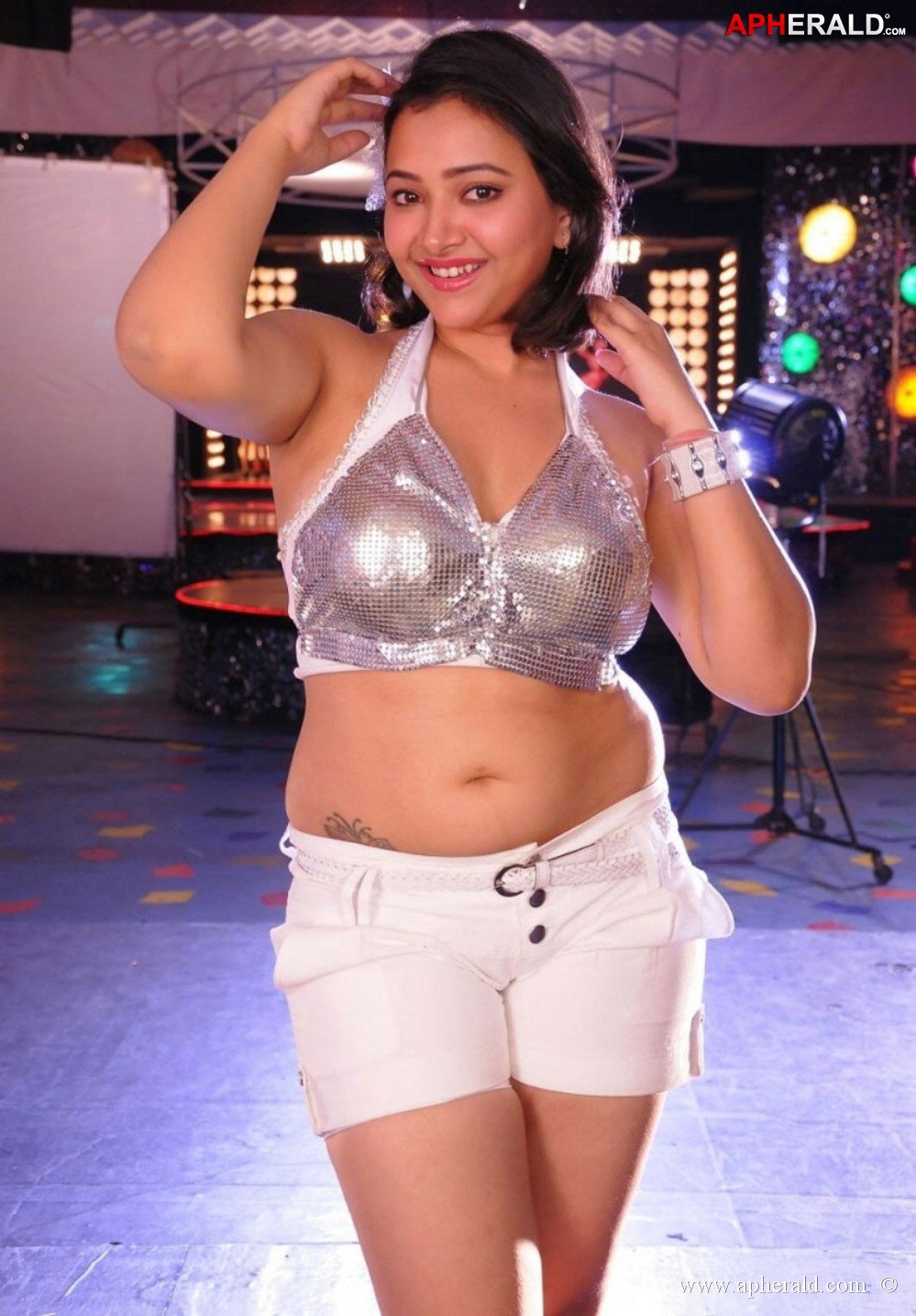 Swetha Basu Prasad Hot Photos