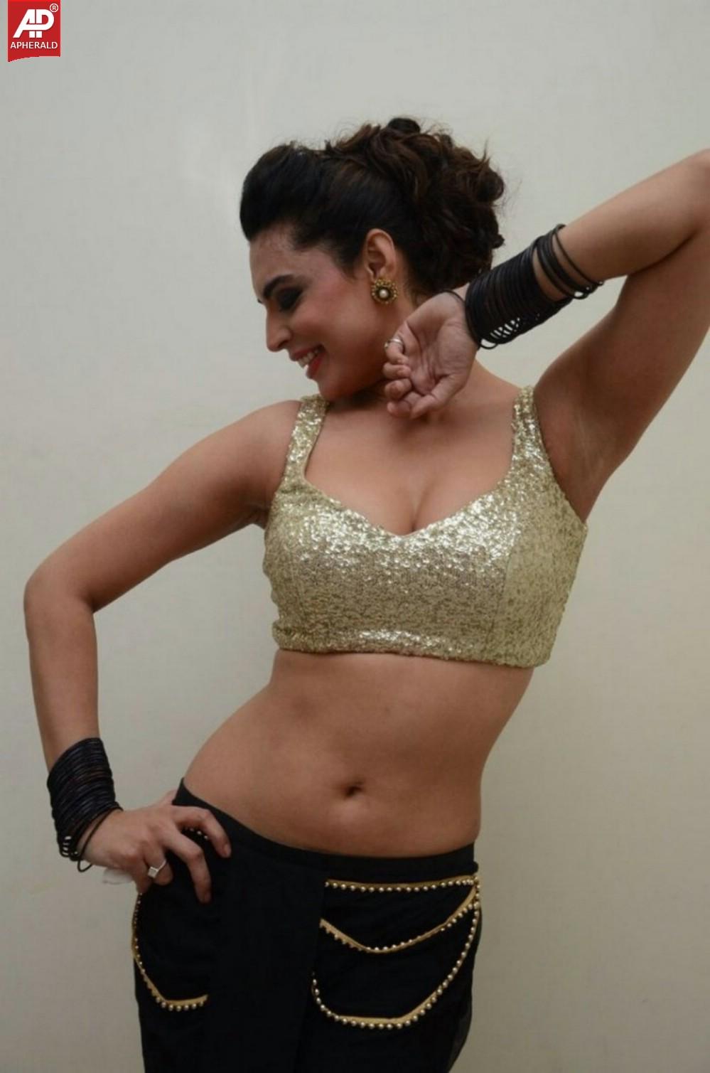 Swetha Bhardwaj Spicy Pictures
