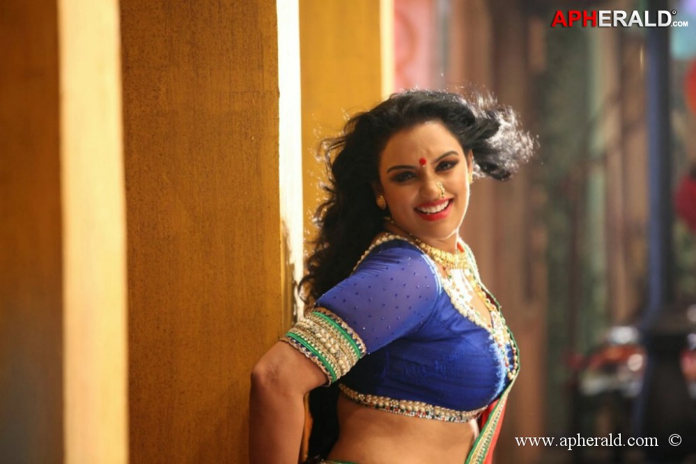 Swetha Menon Hottest Stills