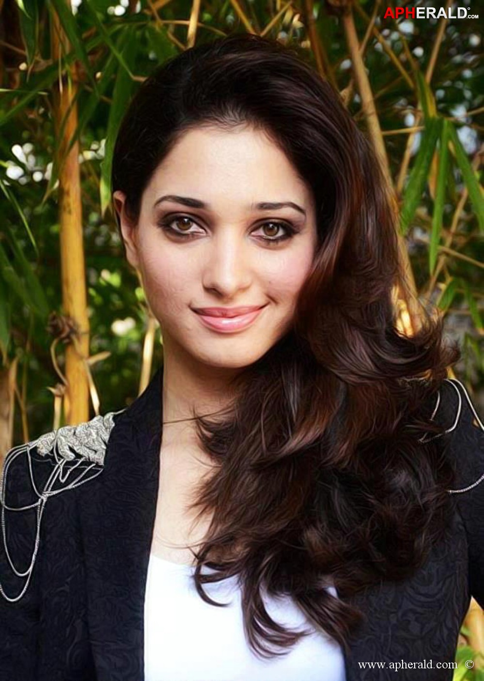 Tamanna Bhatiya Spicy Pics