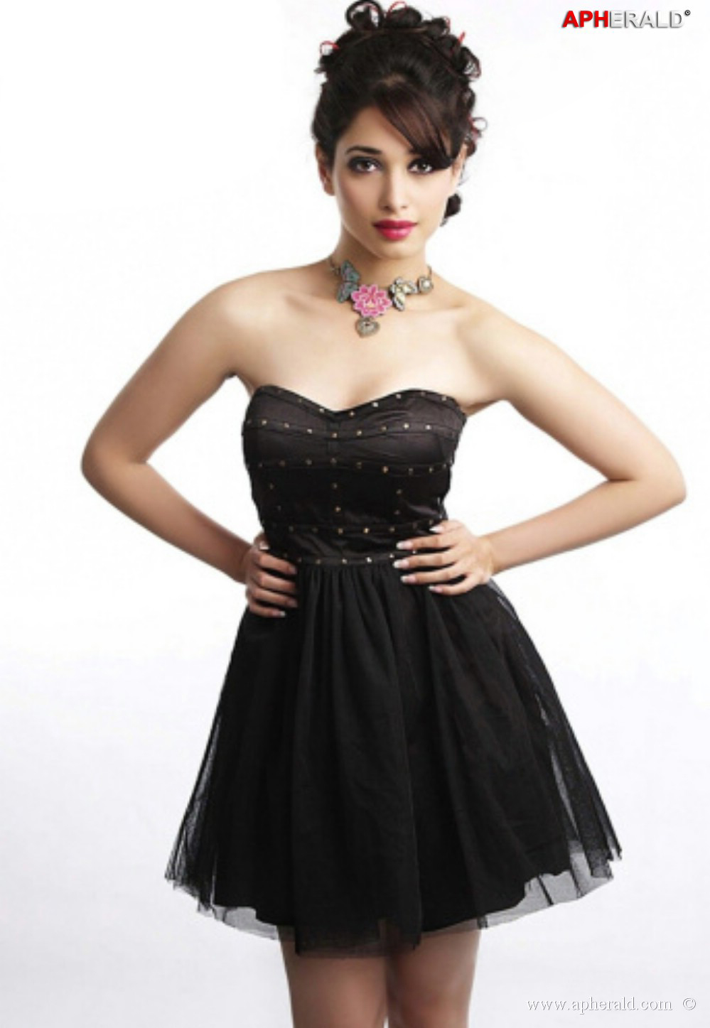 Tamanna Bhatiya Spicy Pics