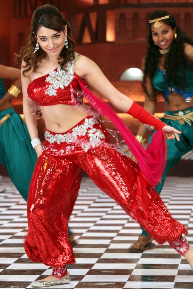 Tamanna Spicy Dance Pics