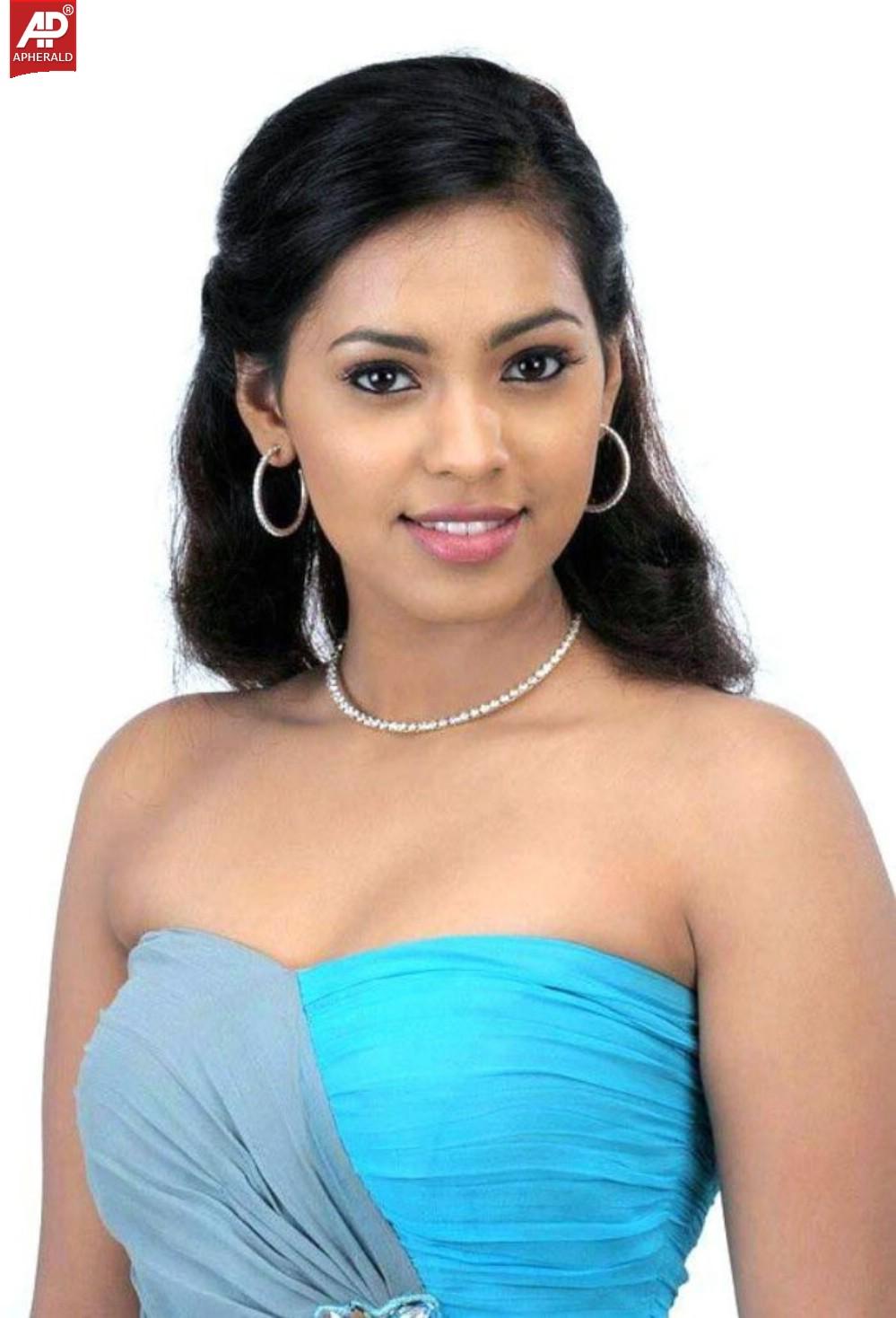 Tamil Actress Shammu Hot Pics