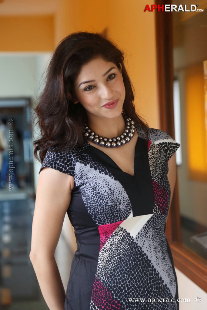 Tanvi Vyas Spicy Stills