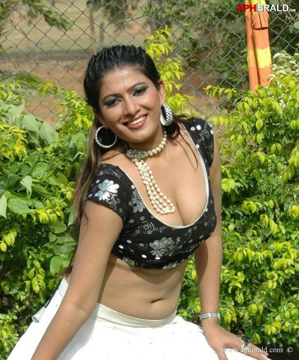 Taslima Sheikh Navel Images