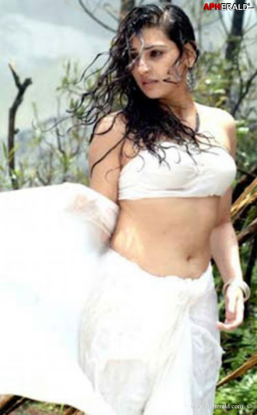 telugu heroine Archana Veda pics