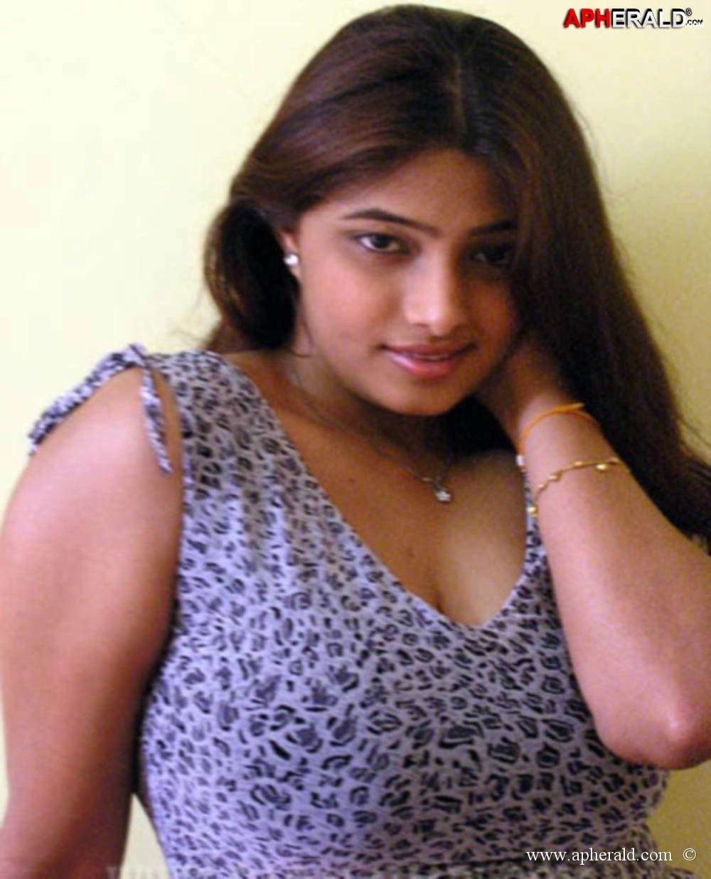 telugu side actress hot pics