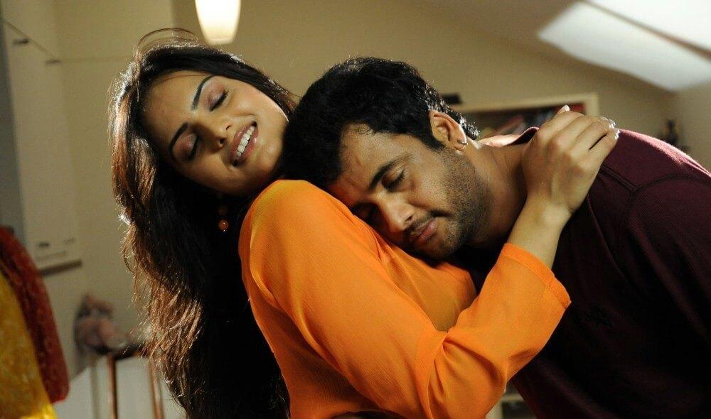 Tolly Actress Best Romantic Photos