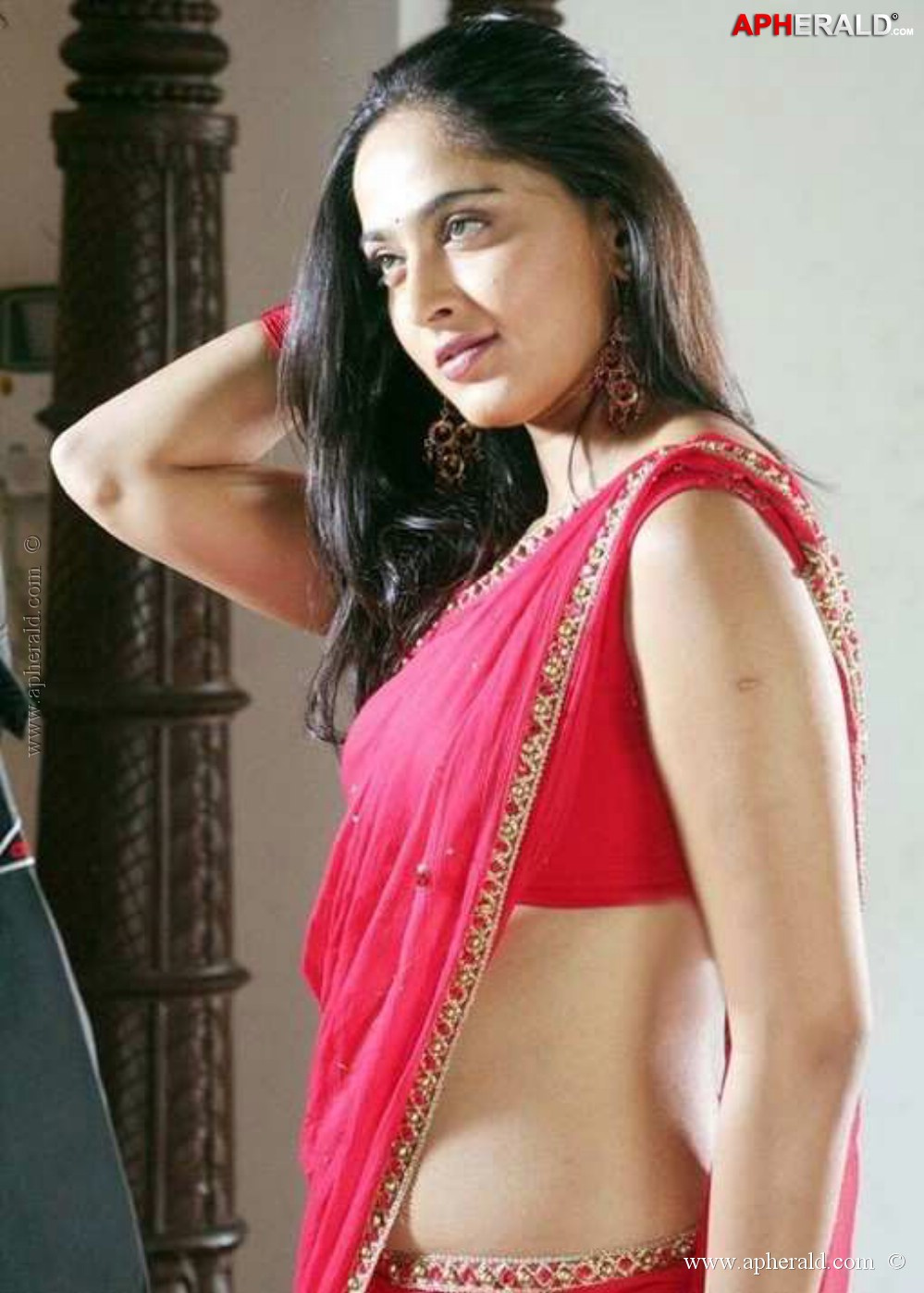 Tollywood Actress Hot Look in Saree