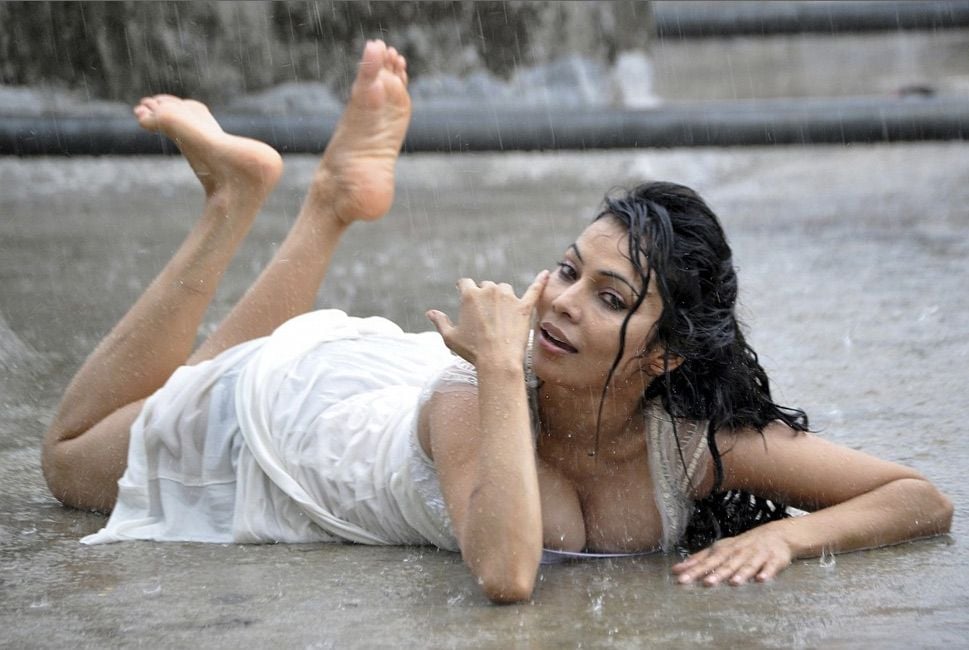 Tollywood Actress Hot Wet Pics Collection