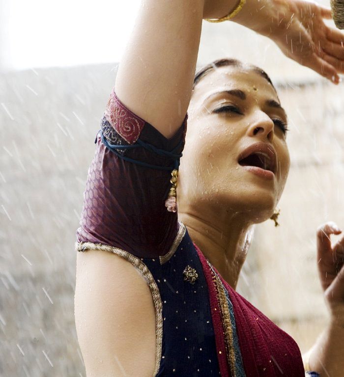 Tollywood Actress Hot Wet Pics Collection