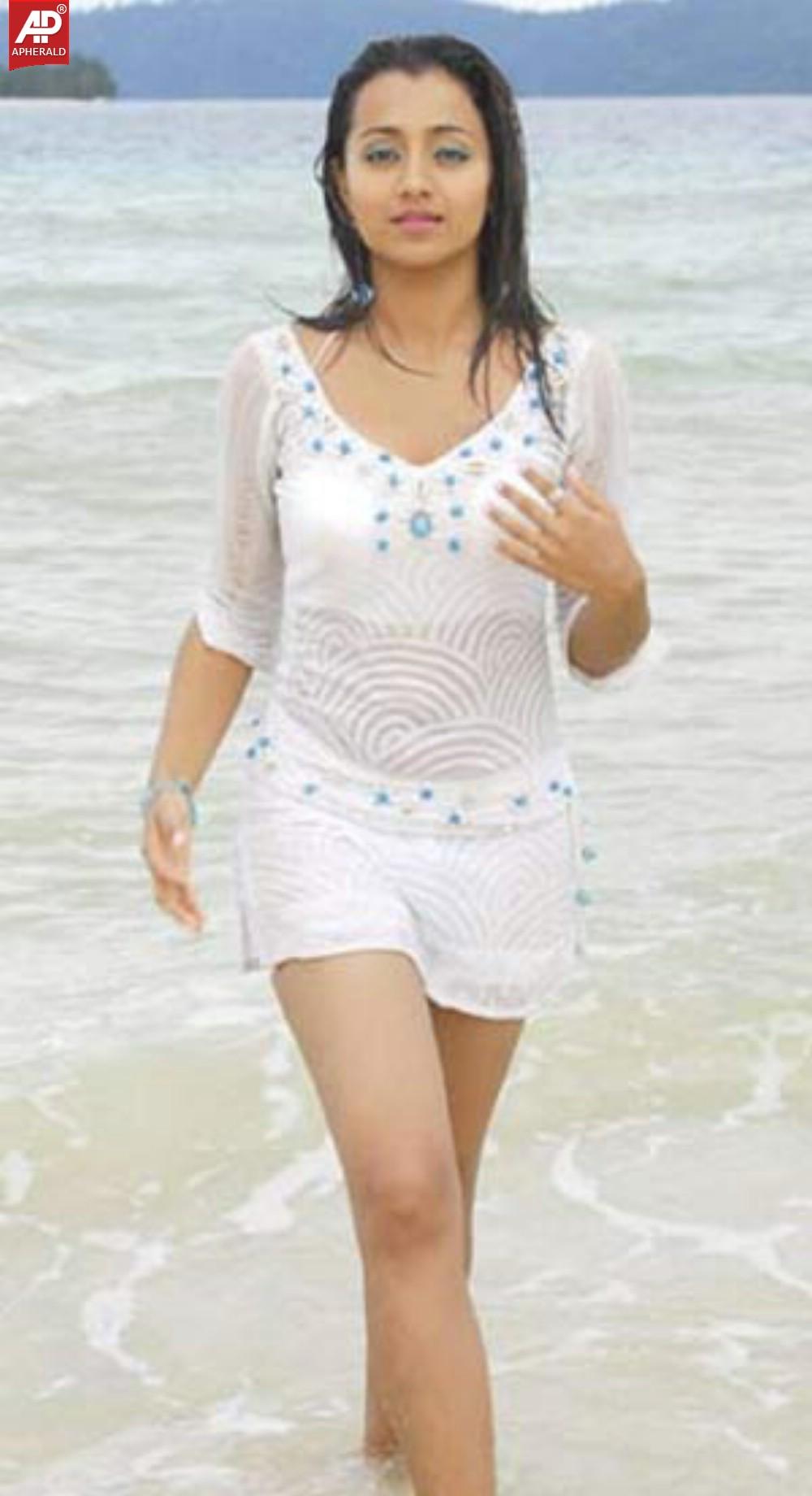 Trisha Hot Gif