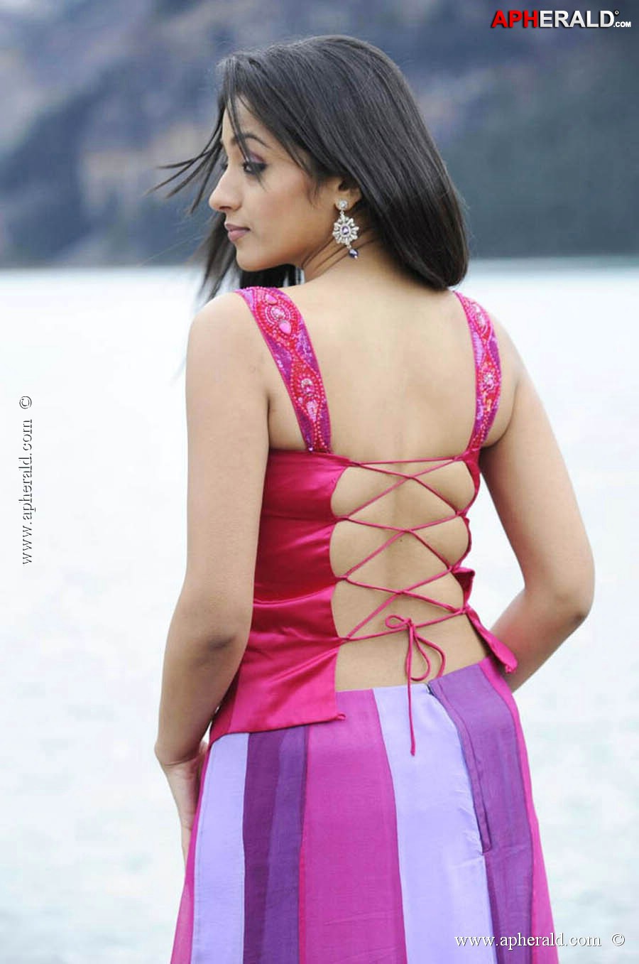 Trisha Krishnan Hot Navel Stills