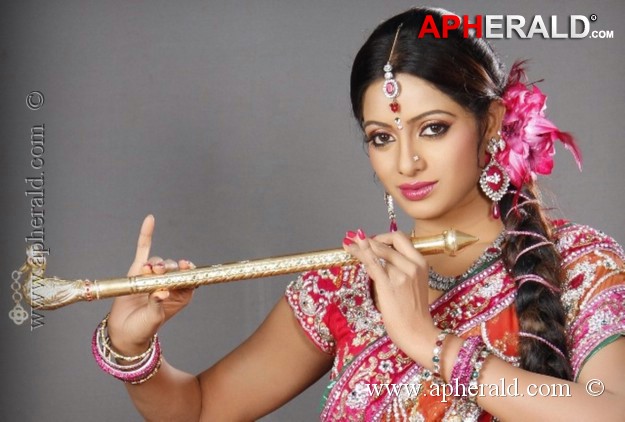 Udaya Bhanu Spicy Stills