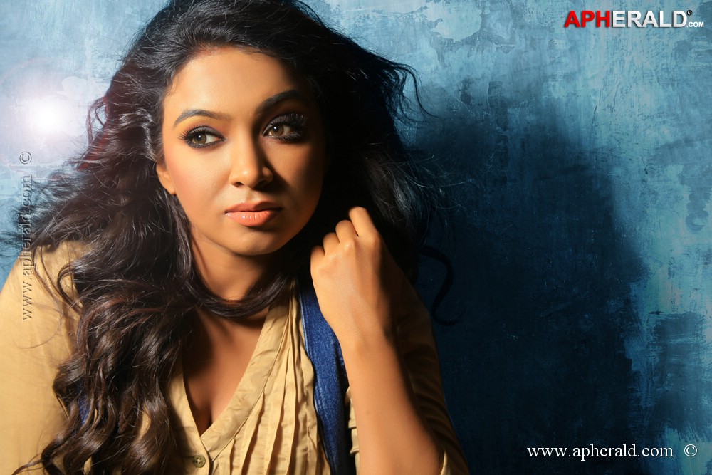 Vaishali Latest Hot Photo Shoot