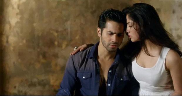 Varun Dhawan Yami Gautham Lip Lock Pics