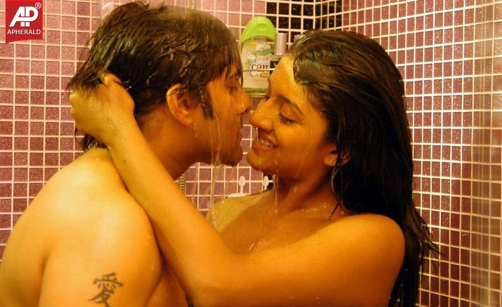 Vimala Raman Hot Bath with Tarun