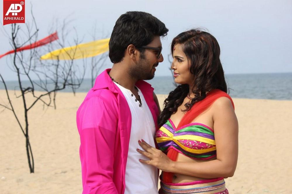 1 Pandhu 4 Run 1 Wicket Movie Stills