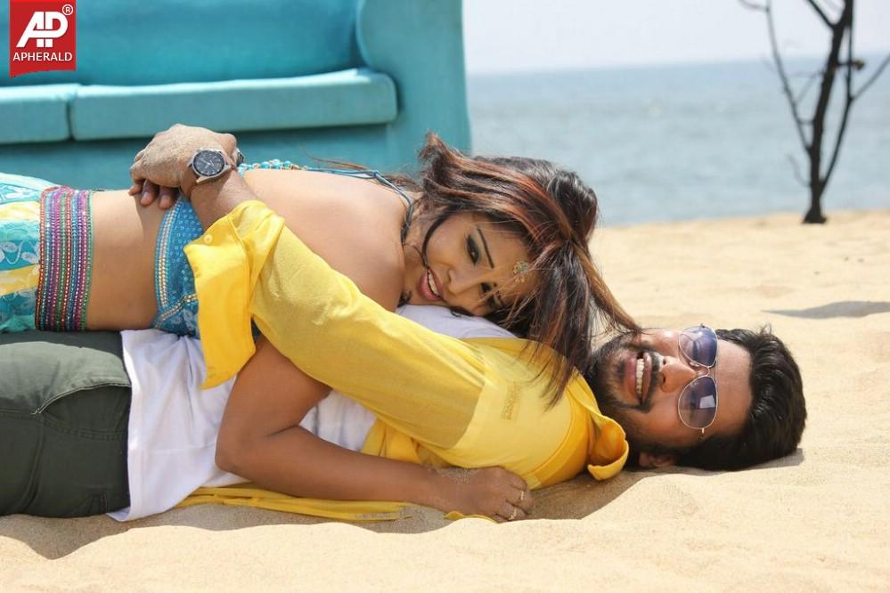 1 Pandhu 4 Run 1 Wicket Movie Stills