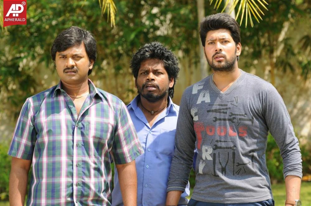 1 Pandhu 4 Run 1 Wicket Movie Stills