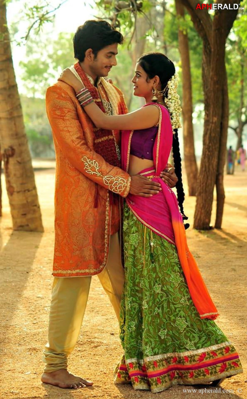 Aa Aiduguru Movie Latest Photos