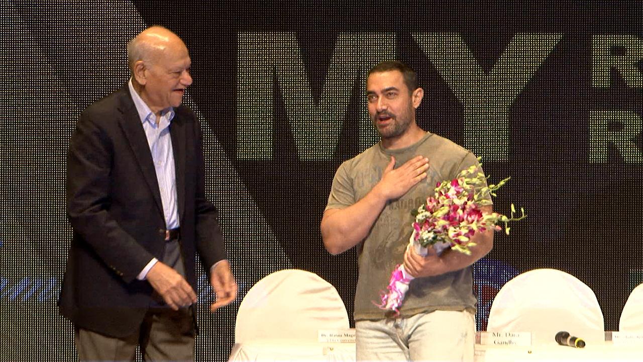 Aamir Khan Joins YGF 2015