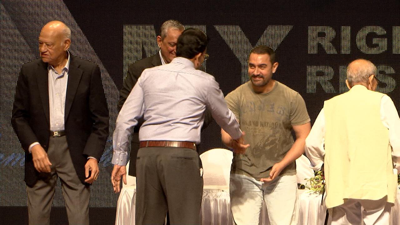 Aamir Khan Joins YGF 2015