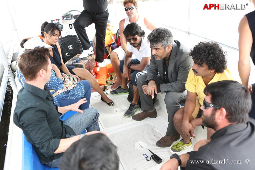 Aarambam Tamil Movie Working Stills