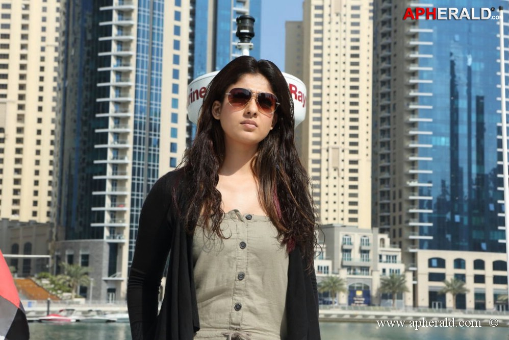 Aata Arrambam Movie Stills